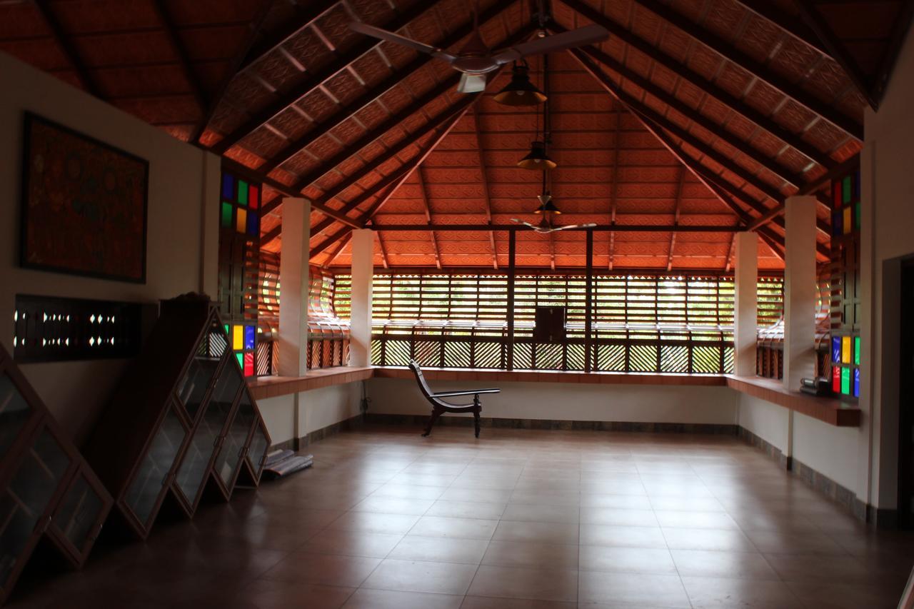 Neelambari Resorts Urakam Exterior foto